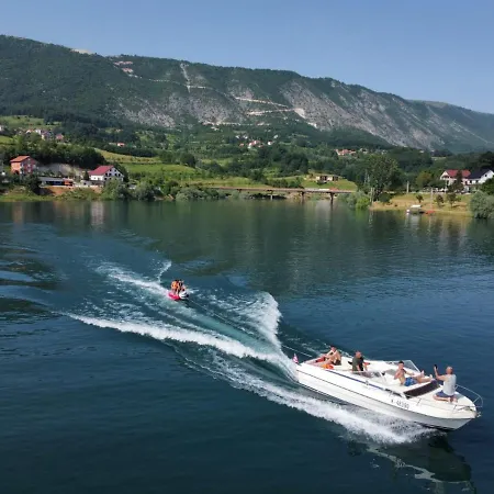 Vikendice Ramsko Jezero Rama Prozor Prázdninový dům *